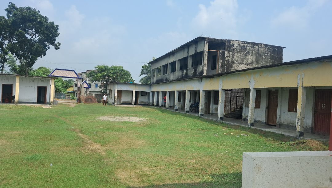 College building - Sonaichandi College